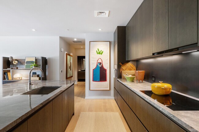 Building Photo - 171 Sawmill Cir