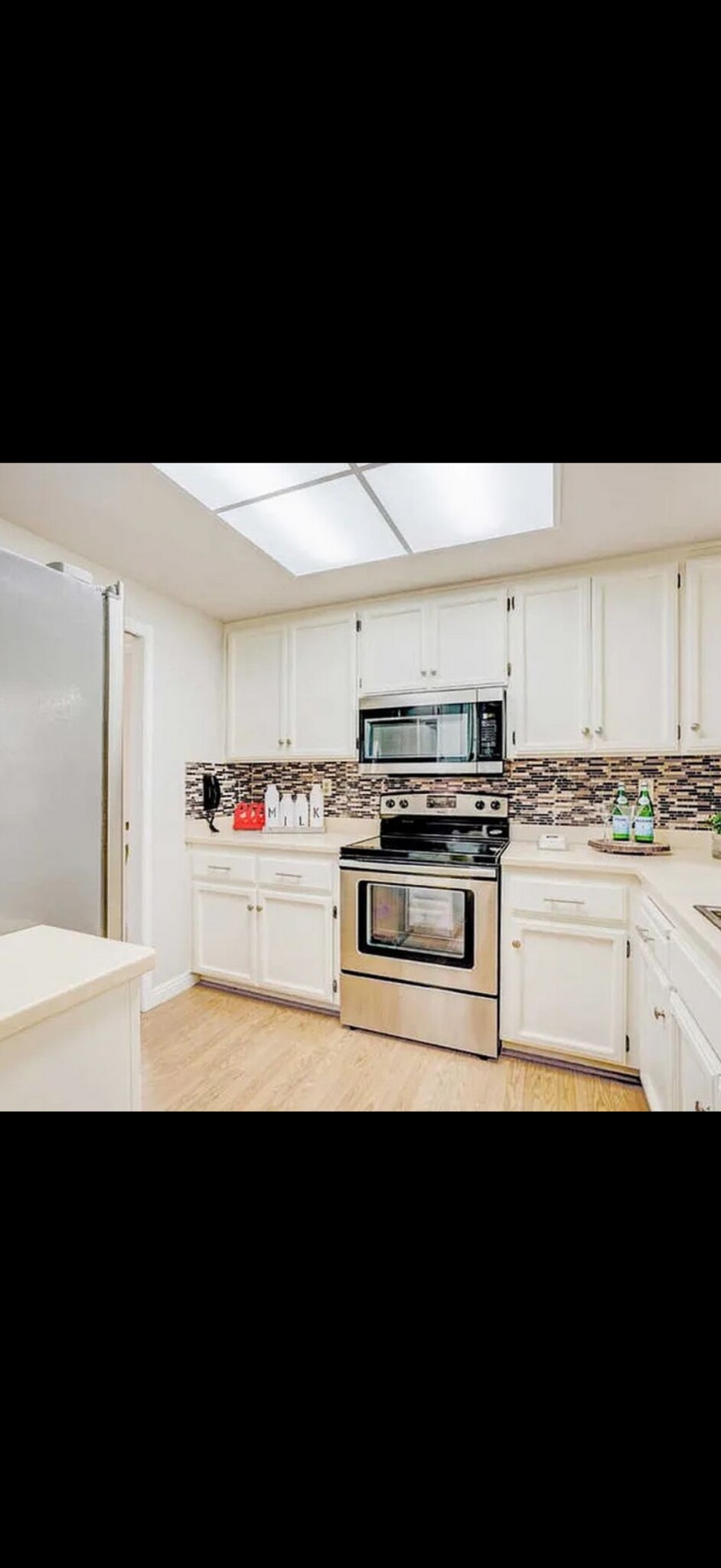 Building Photo - 1728 Calais Ct