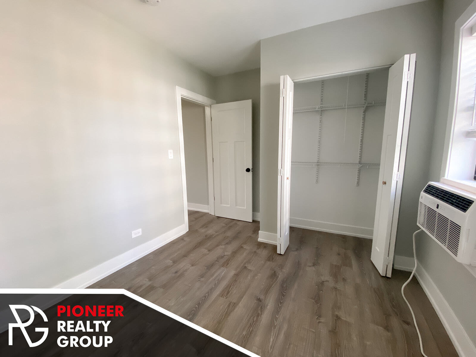 Building Photo - 503 W Belmont Ave