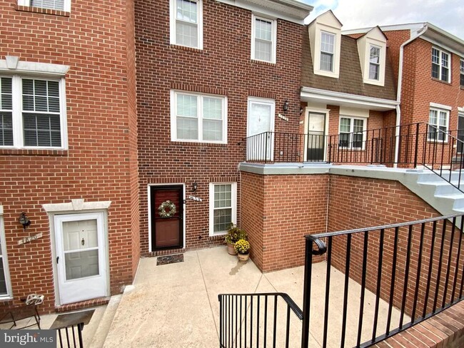 Building Photo - 1824 Bronzegate Blvd
