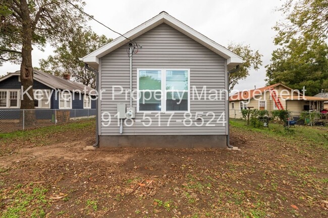 Building Photo - Charming 3-Bedroom Home with Spacious Yard in North Tulsa
