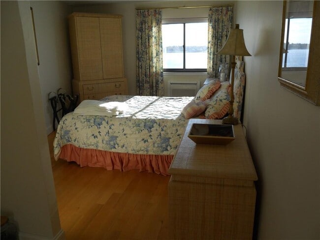 Building Photo - 1412 CAPELLA SOUTH Row
