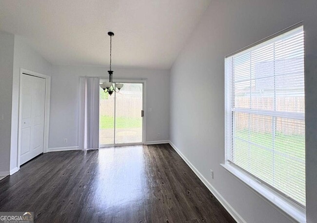 Building Photo - 120 Pleasant Breeze Way