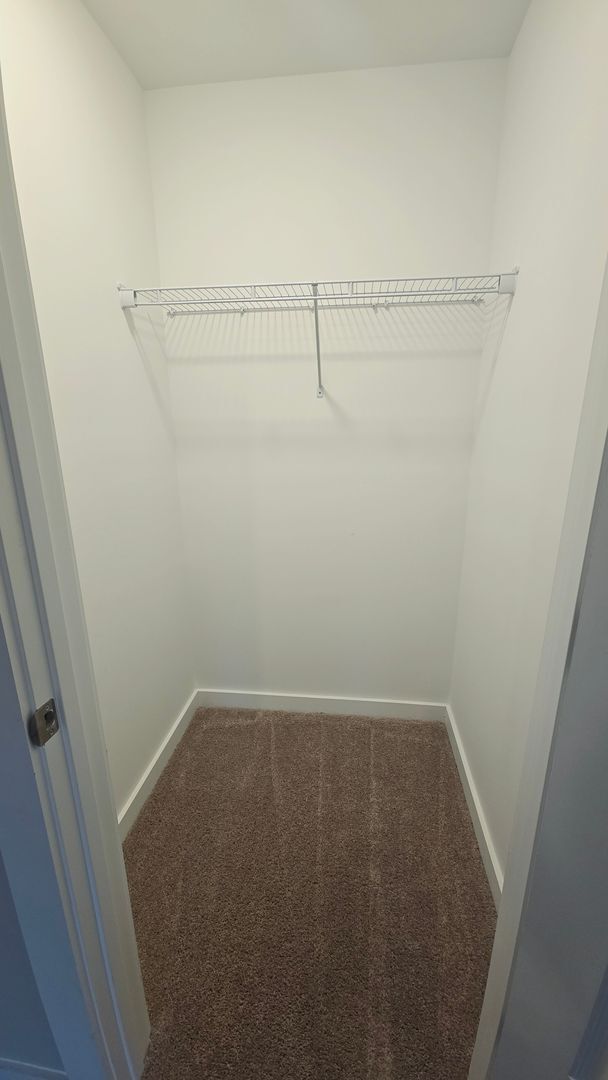 Building Photo - 2122 Ellsworth Lp Rd