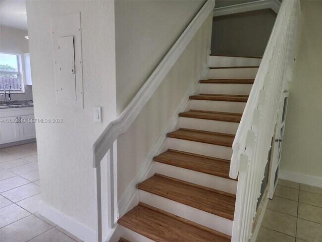 Building Photo - Southeast 31st Court, Homestead, FL 33035 - 3 BR 2.5 BA townhouse