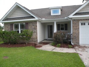 Building Photo - Fresh Paint and New Carpet!