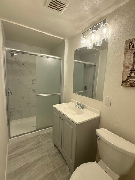 New bathroom - 10952 Rose St