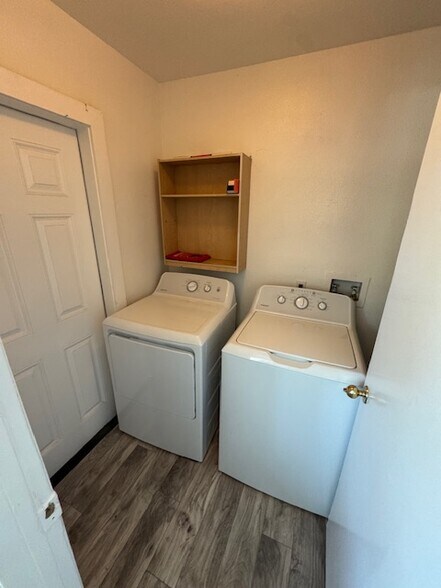 Building Photo - 3034 Lemon St