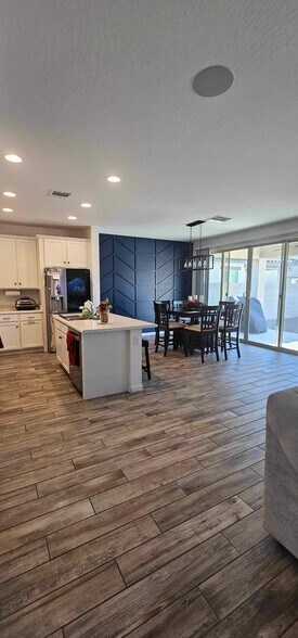 Building Photo - 1111 S Avondale Blvd