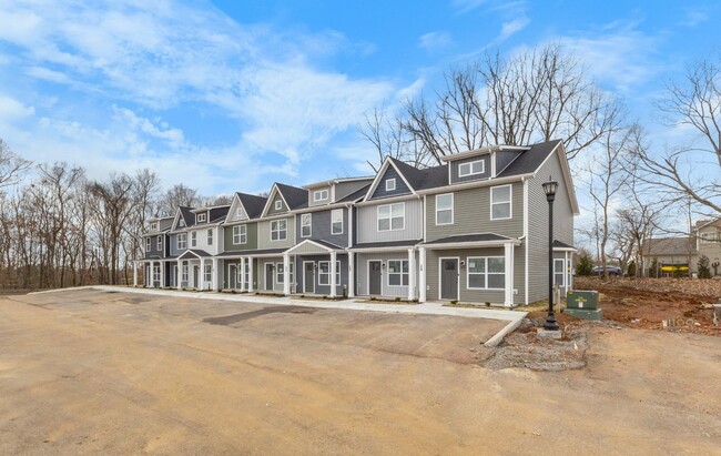 Building Photo - 105 Front Rdg Cir