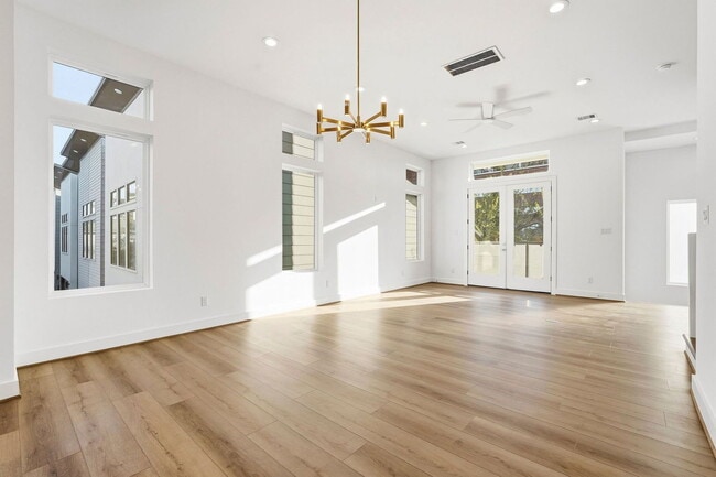 Building Photo - 3828 Wilmer St