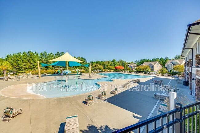 Building Photo - 7545 Hartsfield Dr