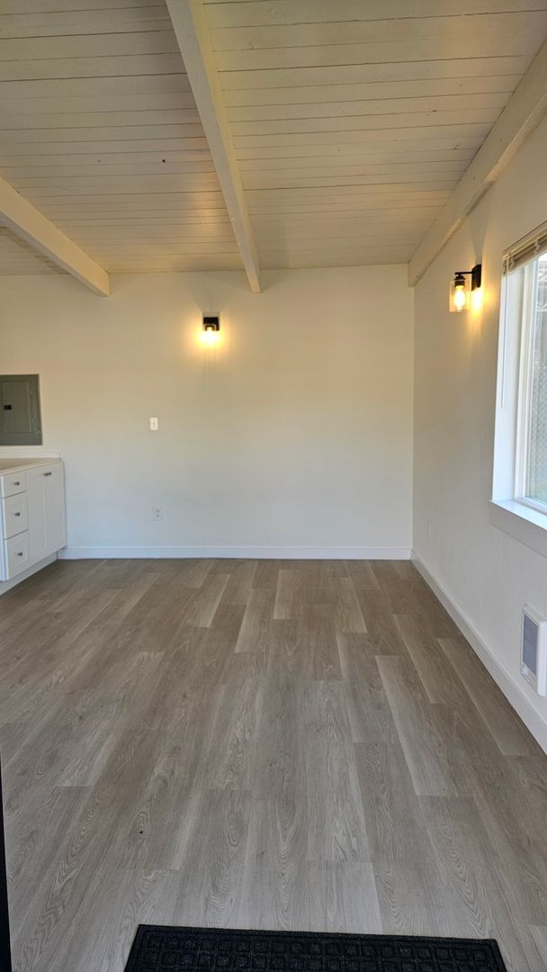 Building Photo - Parkland Cozy Studio ~on site laundry & parking