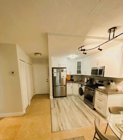 Building Photo - 14500 SW 88th Ave