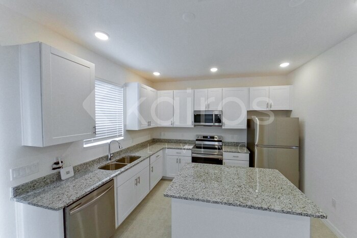 Building Photo - 4401 Paraglider Pl
