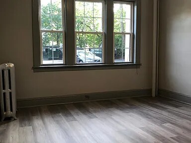 Building Photo - 367-379-379 Farmington Ave