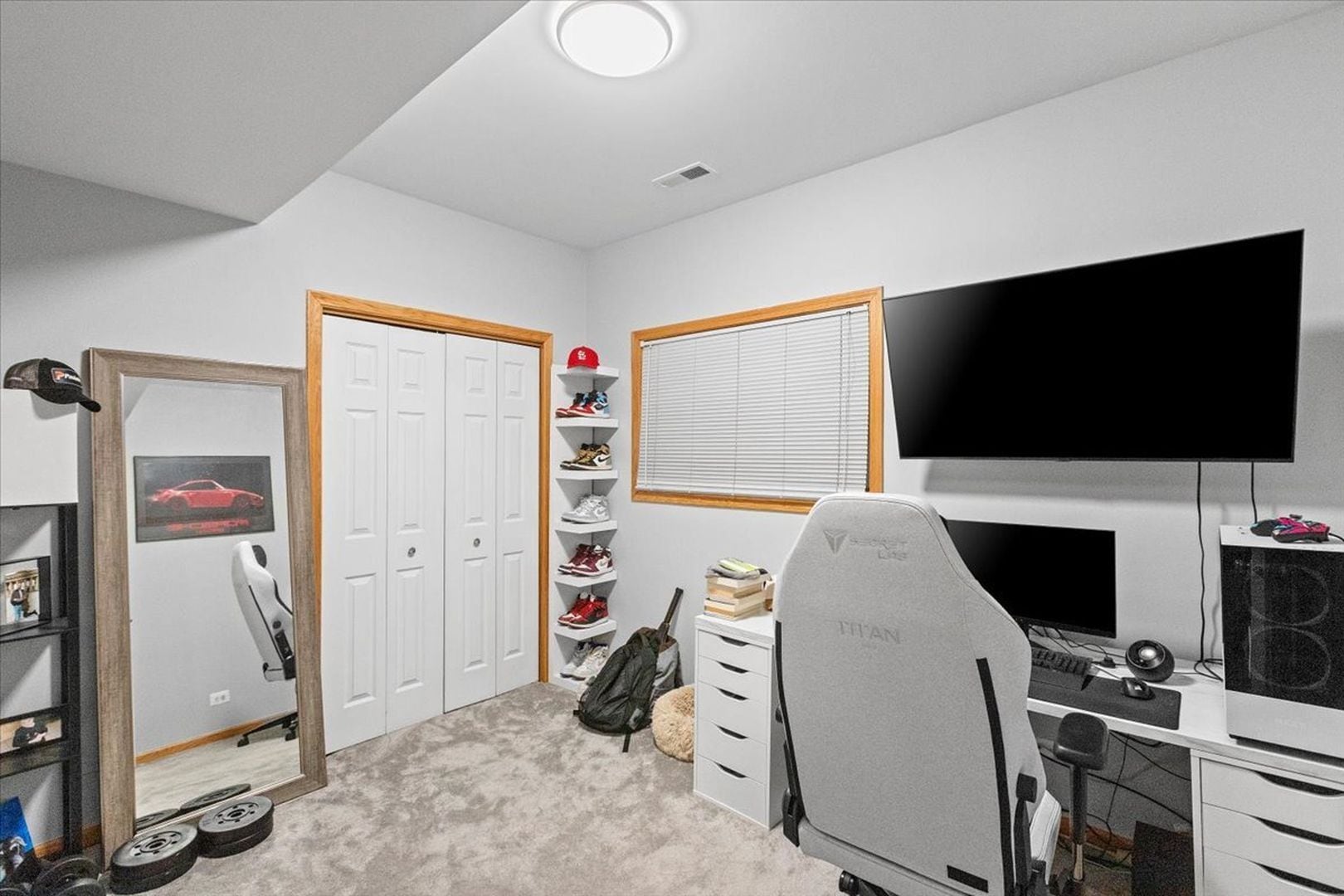 Building Photo - 2033 W Huron St