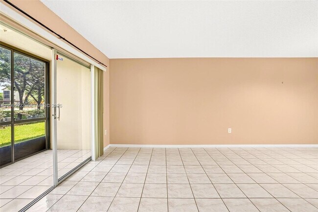Building Photo - 12755 SW 16th Ct