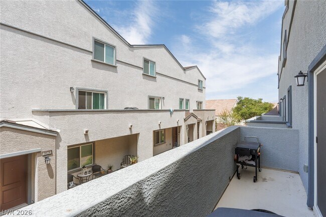 Building Photo - 3629 Pinot Ct