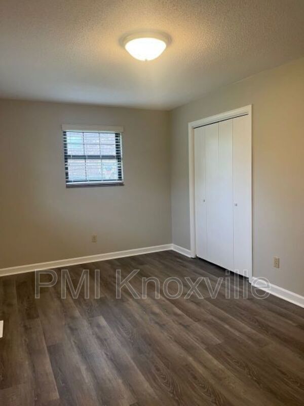 Building Photo - 4723 Zirkle Dr