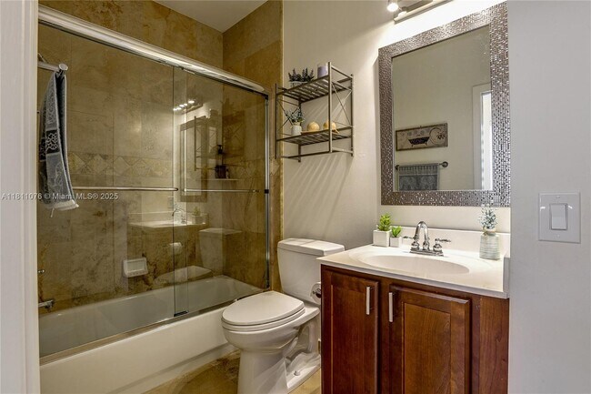 Building Photo - 4322 Fox Ridge Dr