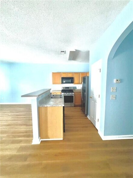 Building Photo - 3871 Pleasant Oaks Dr