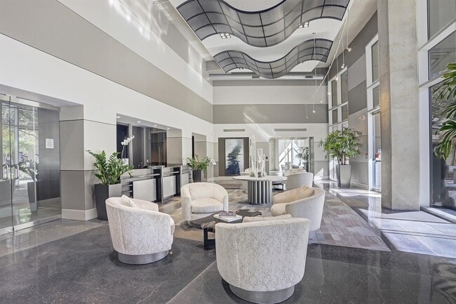 Building Photo - 1901 Post Oak Blvd