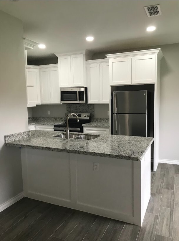 Building Photo - 125 Mimosa St