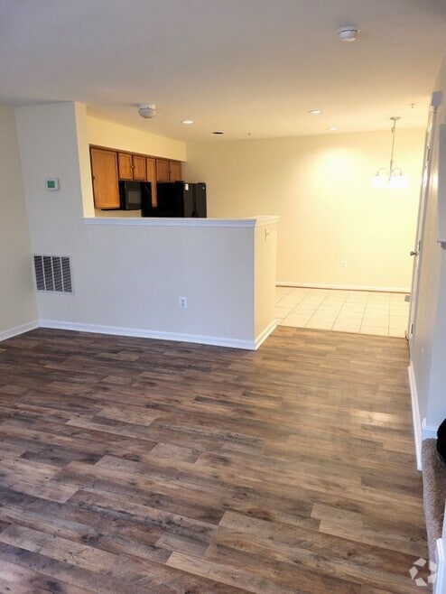 Building Photo - 602 Leprechaun Ln
