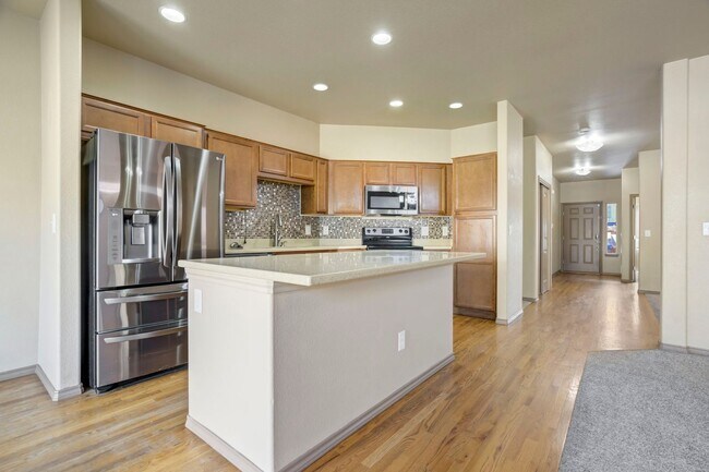 Building Photo - Ranch Style 4 Bedroom Home in Cordera...sh...