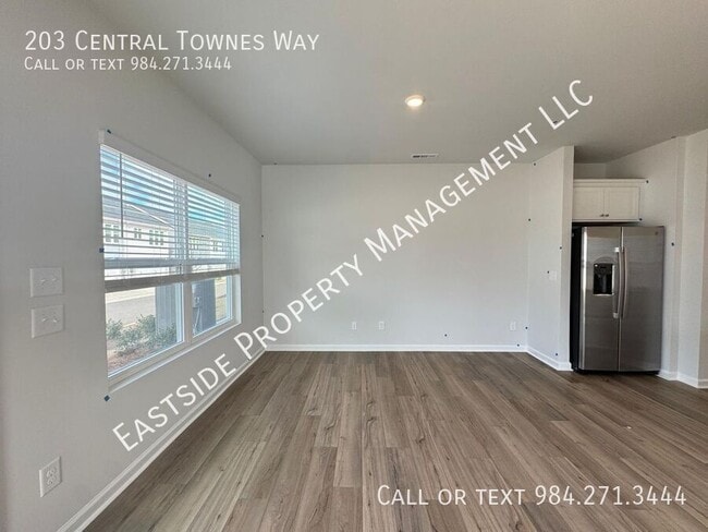 Building Photo - 203 Central Townes Wy