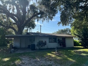Building Photo - SPACIOUS 1br/1ba Zephyrhills Home, HUGE YA...