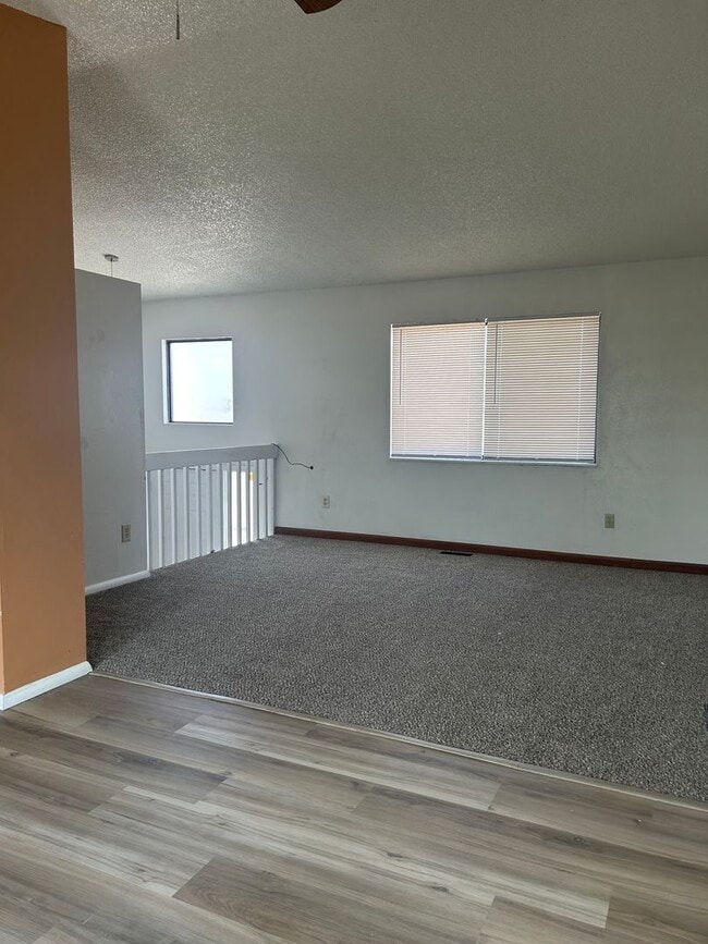 Building Photo - $1950 2 Bed/2 Bath + Bonus Room On Spacious Corner Lot off Briargate