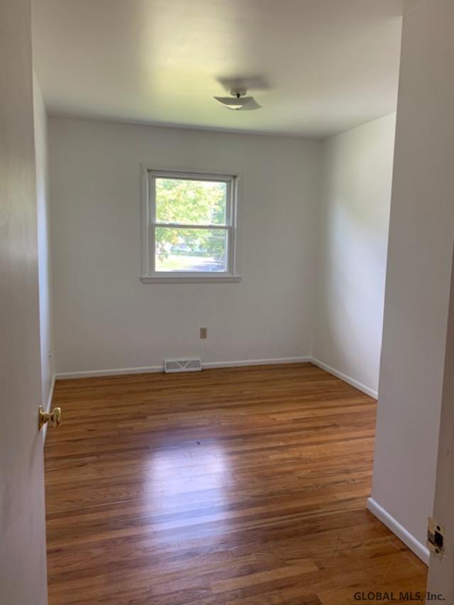Building Photo - 238 Old Niskayuna Rd