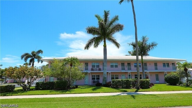 Building Photo - 190 N Collier Blvd
