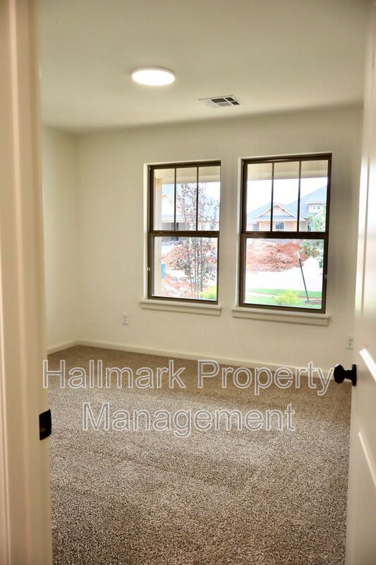 Building Photo - 626 Trails End Dr
