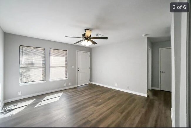 Building Photo - 425 San Blas