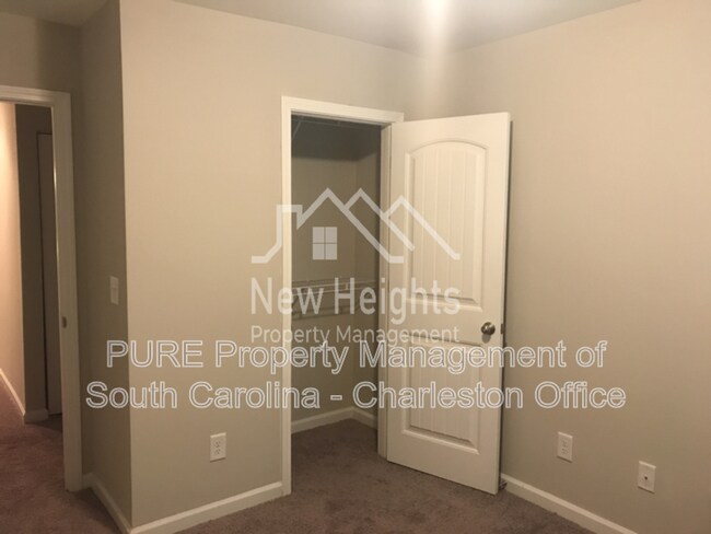 Building Photo - 160 Buchanan Cir