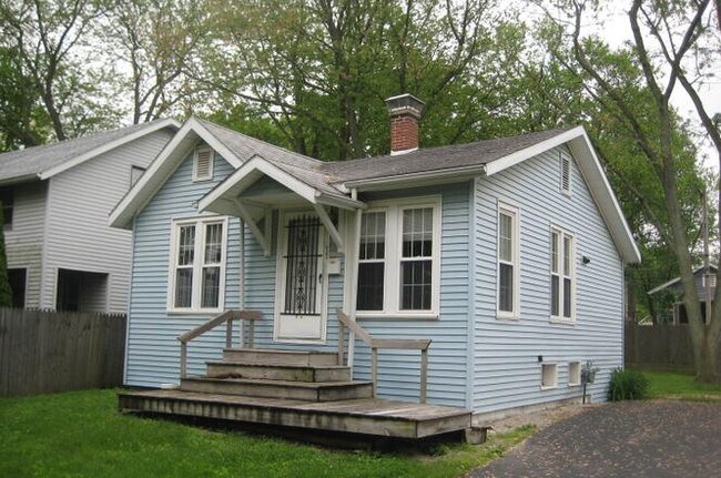 Building Photo - 1619 Glenn Park Dr