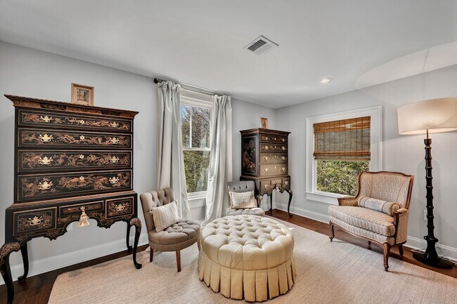 Building Photo - 75 Green Hill Rd