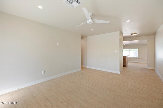 Building Photo - 7754 E Verde Ln