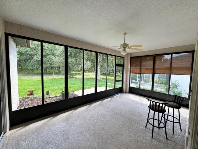 Building Photo - 20634 Queen Alexandra Dr