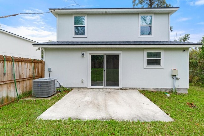 Building Photo - 1204 Hope St