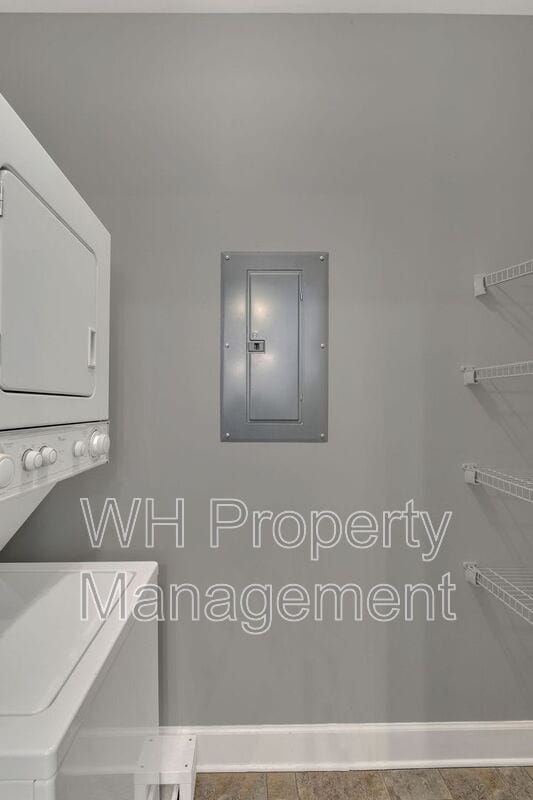 Building Photo - 4846 Bevendean Dr