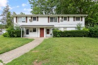 Building Photo - 2 Bedroom Dayton Apartment