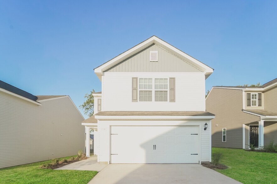 Primary Photo - 2106 Southlea Dr