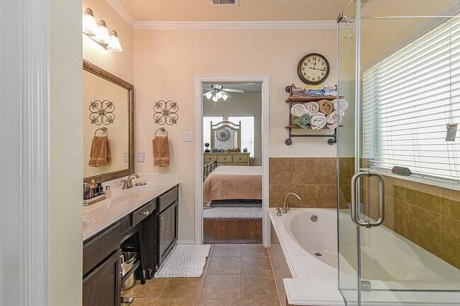 Primary Bathroom - 3035 Fir Meadow Ln