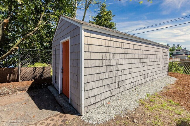 Building Photo - Great Location! 2bd, 1bath House in Tacoma!