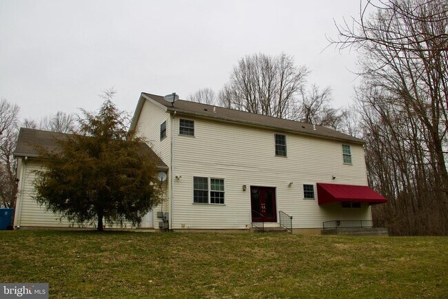 Building Photo - 11601 Warren Ln