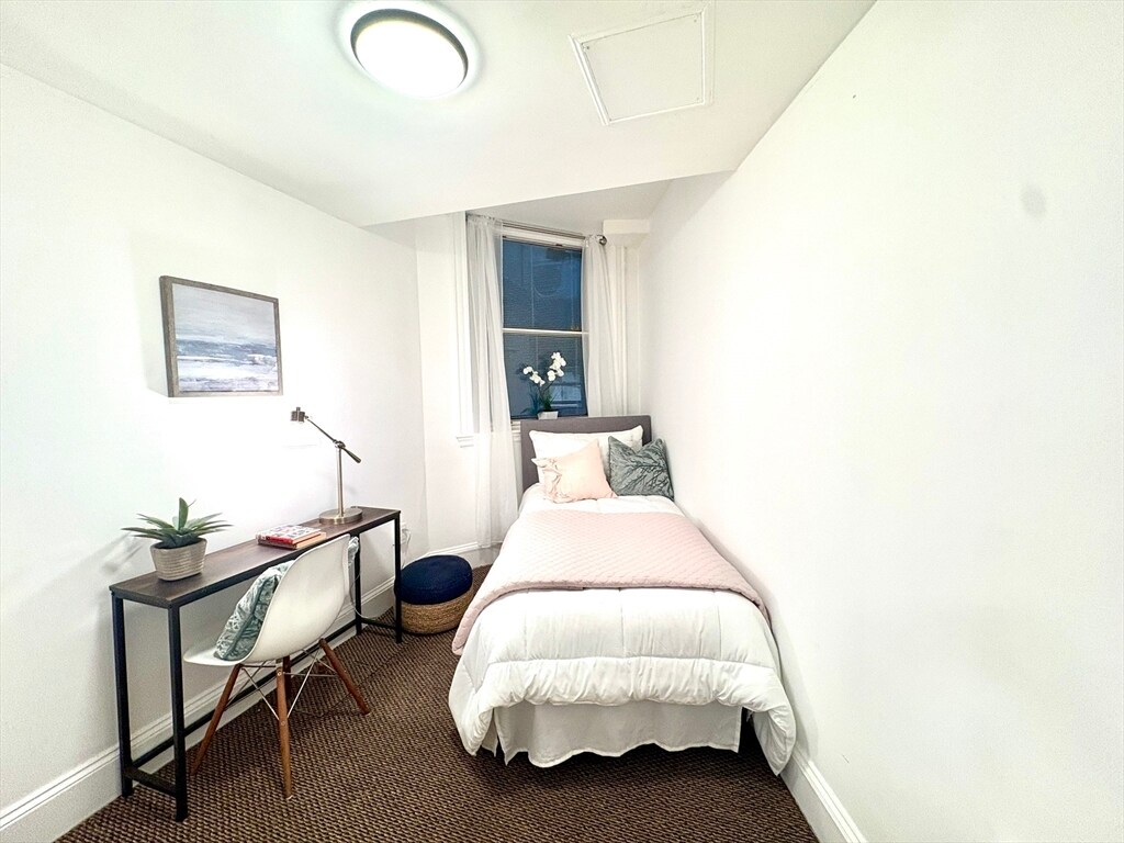 Building Photo - 345 Commonwealth Ave